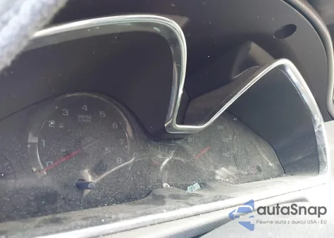 2015 Chevrolet Traverse Ls z USA, uszkodzony, nr VIN 1GNKRFED2FJ389909